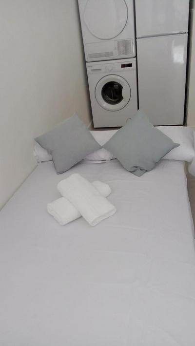 Estudio encantador cerca del carrefour rosaleda 1