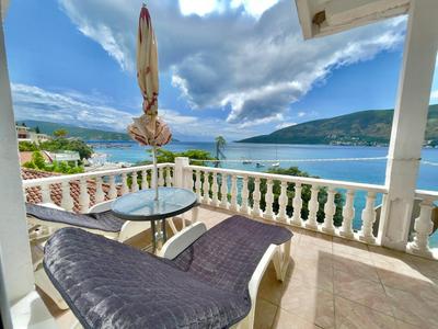 Central Beachfront stunning seaview terace free wifi