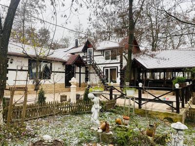 Agropensiunea La Prisaca