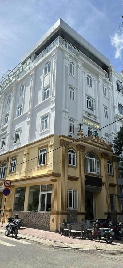 QUANG HIỂN HOTEl