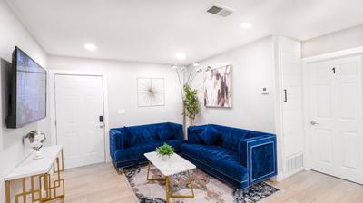 Xlnc Home 3bed2bath by sdstay