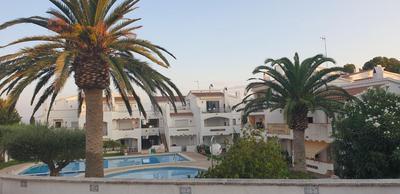 Bel appartement face piscine en RDJ