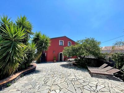 Maison Divaga