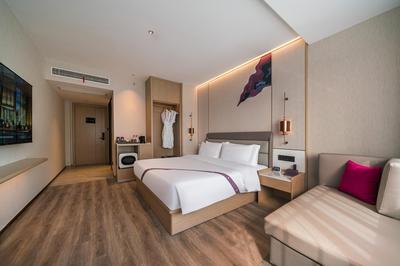 Elong Hotel Jixi Museum