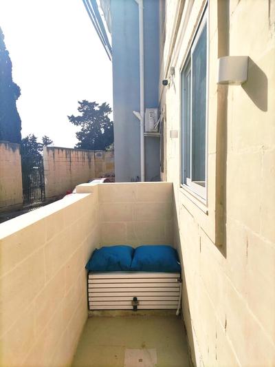 Charming Studio in Historic Kalkara Malta