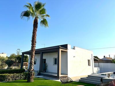 Elsa Holiday Home