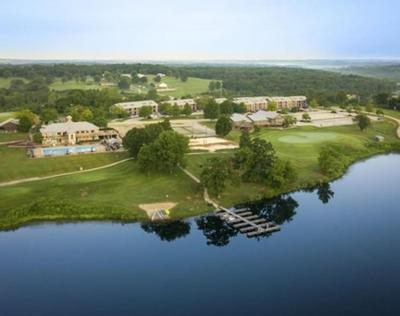 Beautiful 2BD condo in lakefront resort with lots of outdoor onsite activities