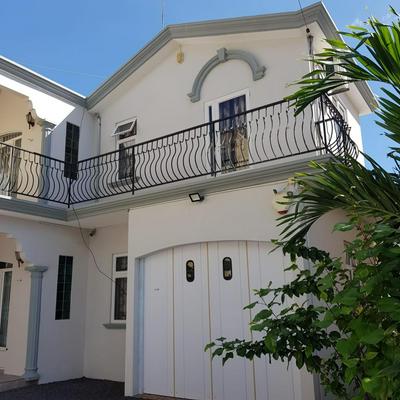 Charismatic 6-beds private spacious family villa with private big pool near beach flic en flac