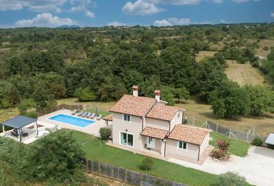 Holiday House Brig