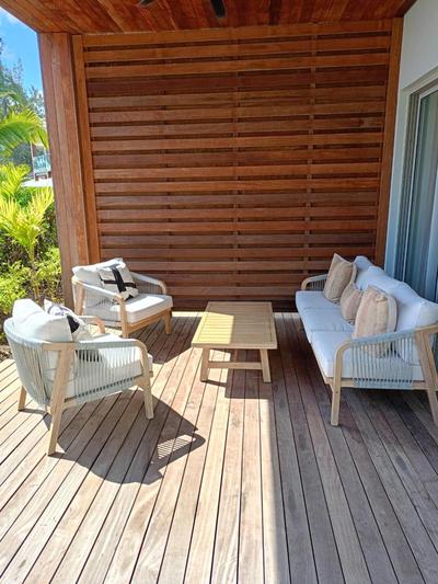 AH-10 - Luxury 3 BR Beach Apartment in typical island village by Althea