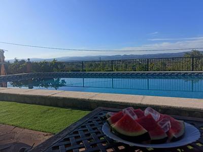 Bedroom with private bathroom in quiet country house 80m2 large swimming pool music town Lliria