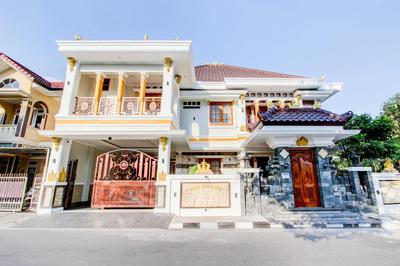 Collection O 94154 Puri Gusti Ayu