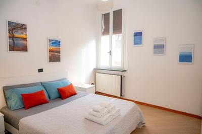 Medieval City Centre - Modern Suite with AC, Smart TV & WiFi