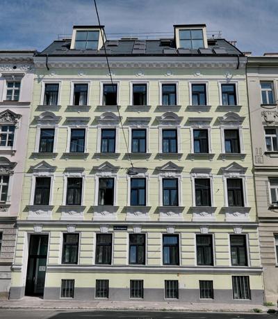 Vienna Lotus Apartments