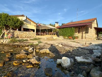 Robinson stone house