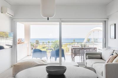 Alimos 2BR Apartment with Splendid Sea View by UPSTREET