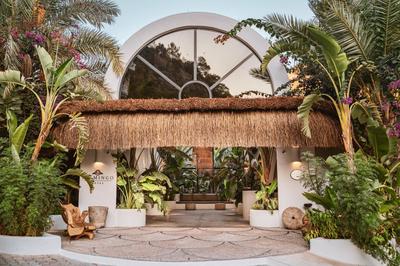 Flamingo Hotel & Spa - Pet Friendly