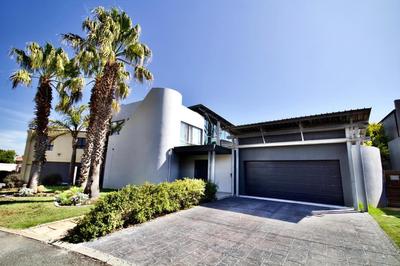 Cardita - 3 Bedroom Double Volume Dream