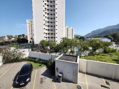 Apartamento para locação em frente ao Projac - mobiliado - Disponível para contrato anual ou temporada