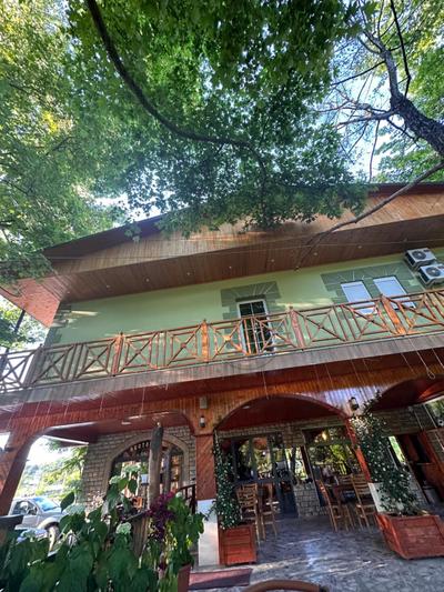 Bar Restaurant Hotel Gysi