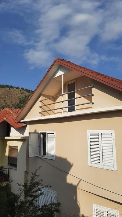 Andrea House