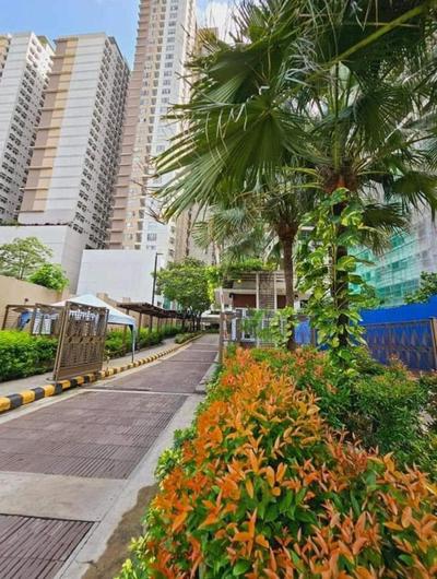 2BR Pioneer Woodland SM Light Boni Mandaluyong,Metro Manila