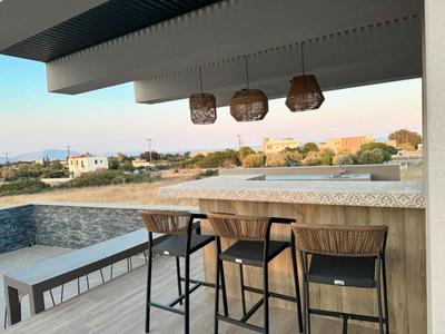 Grand Aqua Luxury Villa by Mintzi