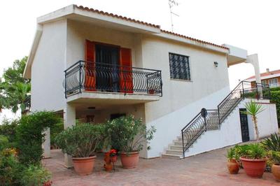 Villa Rosy