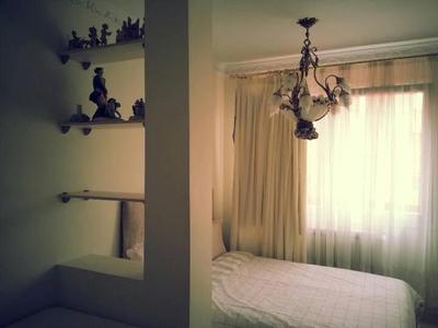 Central room with key, shared bathroom Wifi