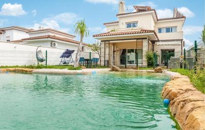 Beautiful Home In Bollullos De La Mitaci