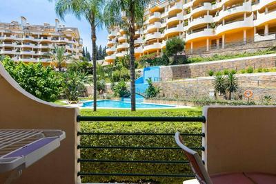 Recently Refurbished 2BR Flat Pool in Puerto Banús