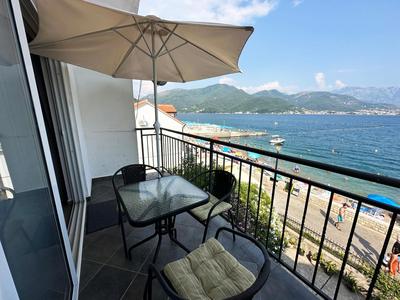 Seaside Apartments