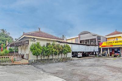 OYO 93660 New Family Hotel Syariah