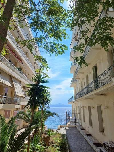 Unique & cozy seaview apartment.