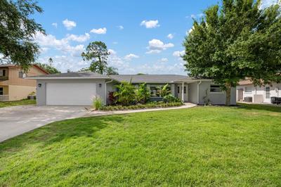 Serenity by the Sea! Cozy pool home with putting green & fire pit!