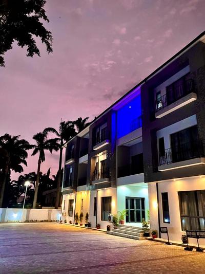 CIRCUSSE SUITES AND APARTMENT ltd