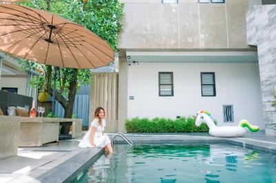 Poolside room for 2 pax with breakfast