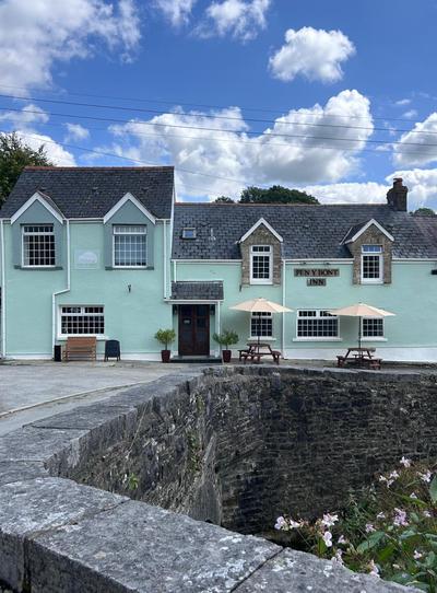 Penybont Restaurant + Inn
