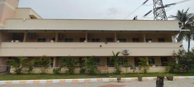 Hotel Ayyans Park inn