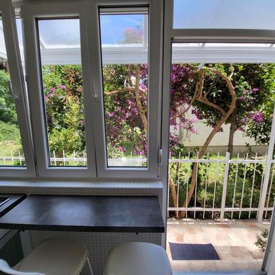 1 BR apartment with a garden - centre of Budva