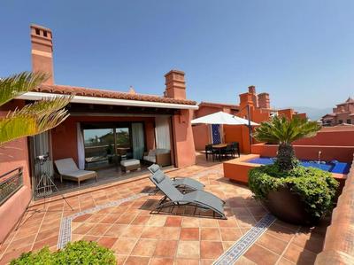 PUSHE Penthouse Playa Granada Beach & Golf 1