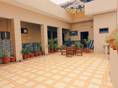 Hotel Star INN