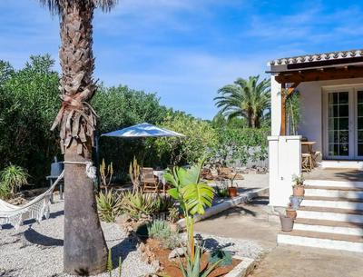 Beautiful chalet with garden on the Costa Blanca