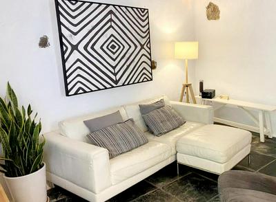Luana House