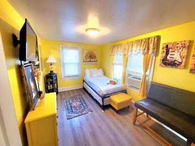 Bright Cozy Room Peaceful Dover Stay