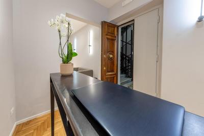 Carrara 24