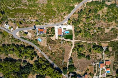 Villa Florinda with Pool and Prime Location near Split
