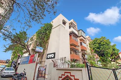 Hotel O Moonlight Inn