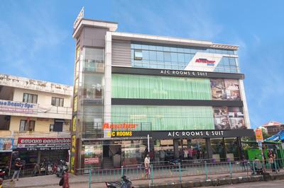 Amsher Suit Lulu Mall Road