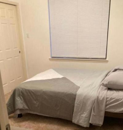 Affordable Central Houston Stay Minutes from Downtown No Smoking